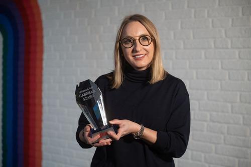 Fosta mare atletă Gabi Szabo (46 de ani) a primit trofeul Legendă GSP în cadrul celei mai respectate anchete de final de an din tot sportul românesc.