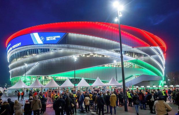 Vecinii au OZN » Polivalentă de 220 de milioane de euro inaugurată în Ungaria! Imagini spectaculoase