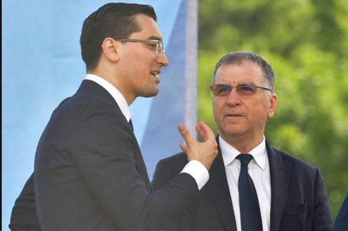 Răzvan Burleanu (38 de ani), președintele Federației Române de Fotbal, i-a dat replica lui Gigi Becali (64 de ani). Finanțatorul celor de la FCSB a criticat astăzi sistemul de obținere a licenței Pro.