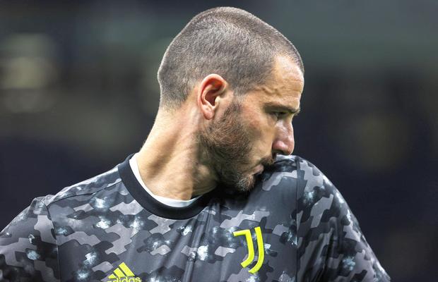 UEFA o amenință pe Juventus! Depunctare, retrogradare sau excludere din Europa