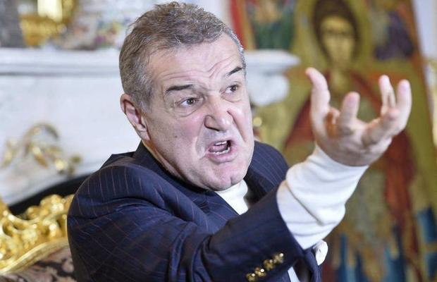 Becali, în dialog cu fostul jucător de la FCSB: „Ai paradit tot! Pe unde ai fost s-au ales praful și pulberea”