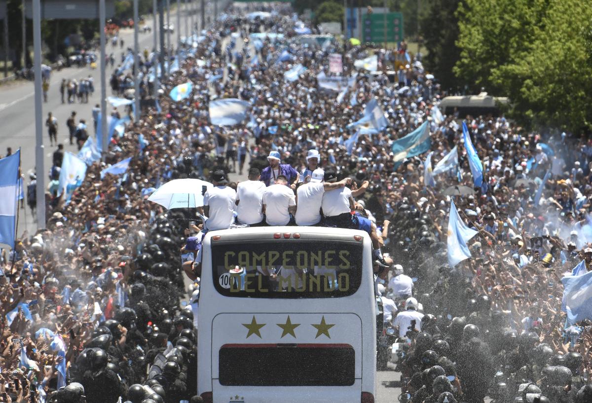 Afirmații controversate în direct la TV după victoria Argentinei: „A câștigat Mondialele cu dopați și înșelăciuni”