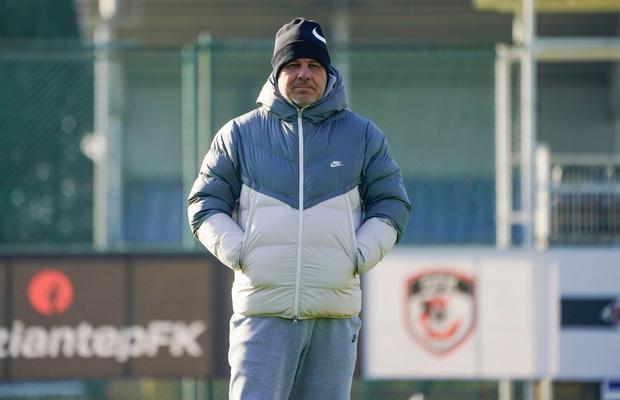 Contre cu conducerea clubului. Ce a cerut Marius Șumudică în ședința cu președintele lui Gaziantep