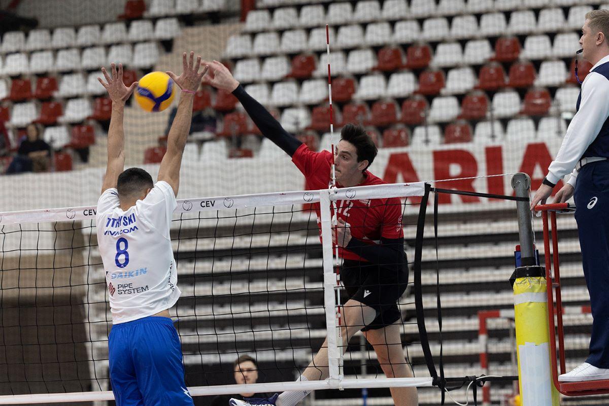 Dinamo, victorie cu 3-2 în retur, dar nu a trecut de „optimi” în Challenge Cup