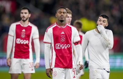 Umilință istorică! Ajax, eliminată din Cupă de o echipă din liga a PATRA, după ce a revenit de la 0-2