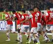 Dinamo în sezonul de toamnă-iarnă din 2011. A fost ultimul sezon în care roș-albii au încheiat anul pe primul loc în Liga 1 / FOTO: Arhivă Gazeta Sporturilor