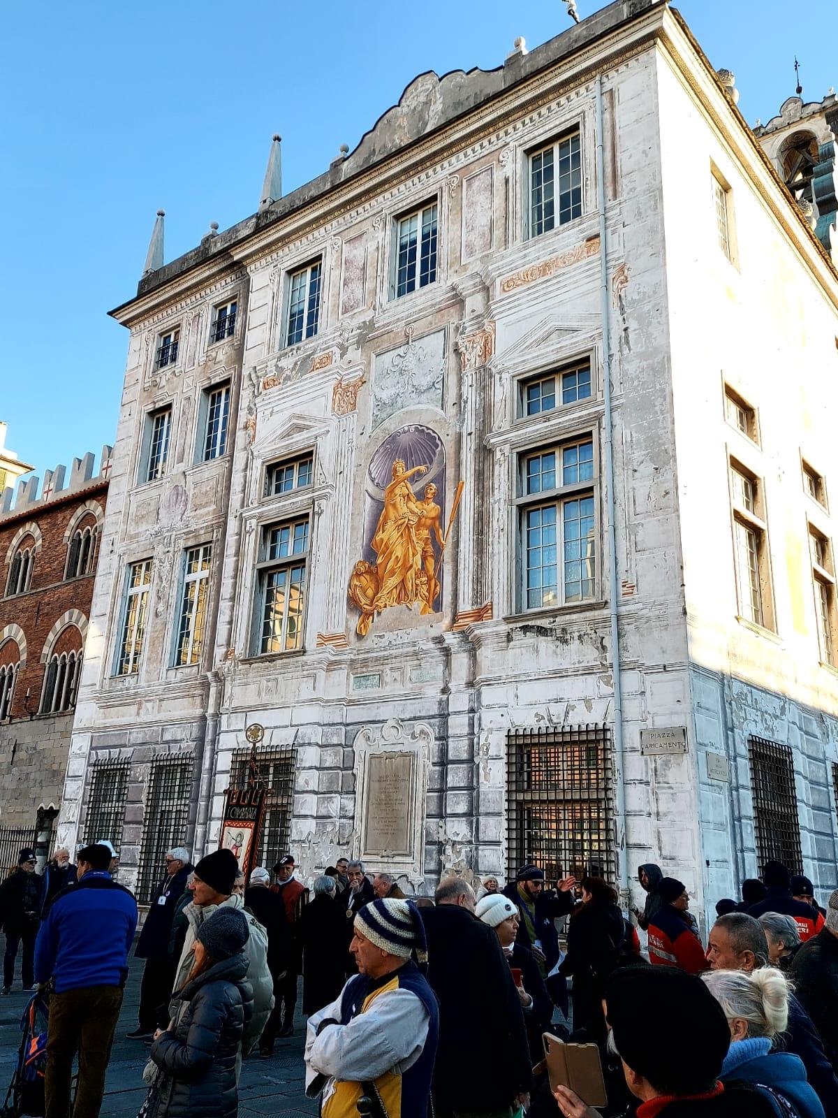 3 detalii din „Genoa mea”, cum a numit-o Dan Șucu » Reporterii Gazetei au luat pulsul orașului: primul impact, real, din stradă, după preluarea clubului italian