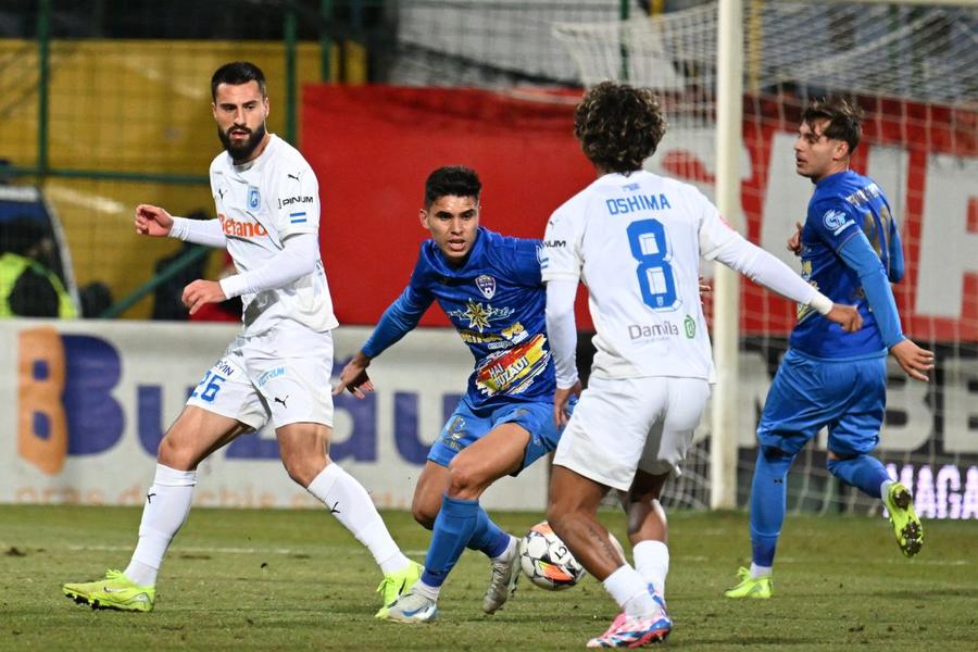 Gloria Buzău - Universitatea Craiova, în runda #21 din Superligă Bomboana cubaneză