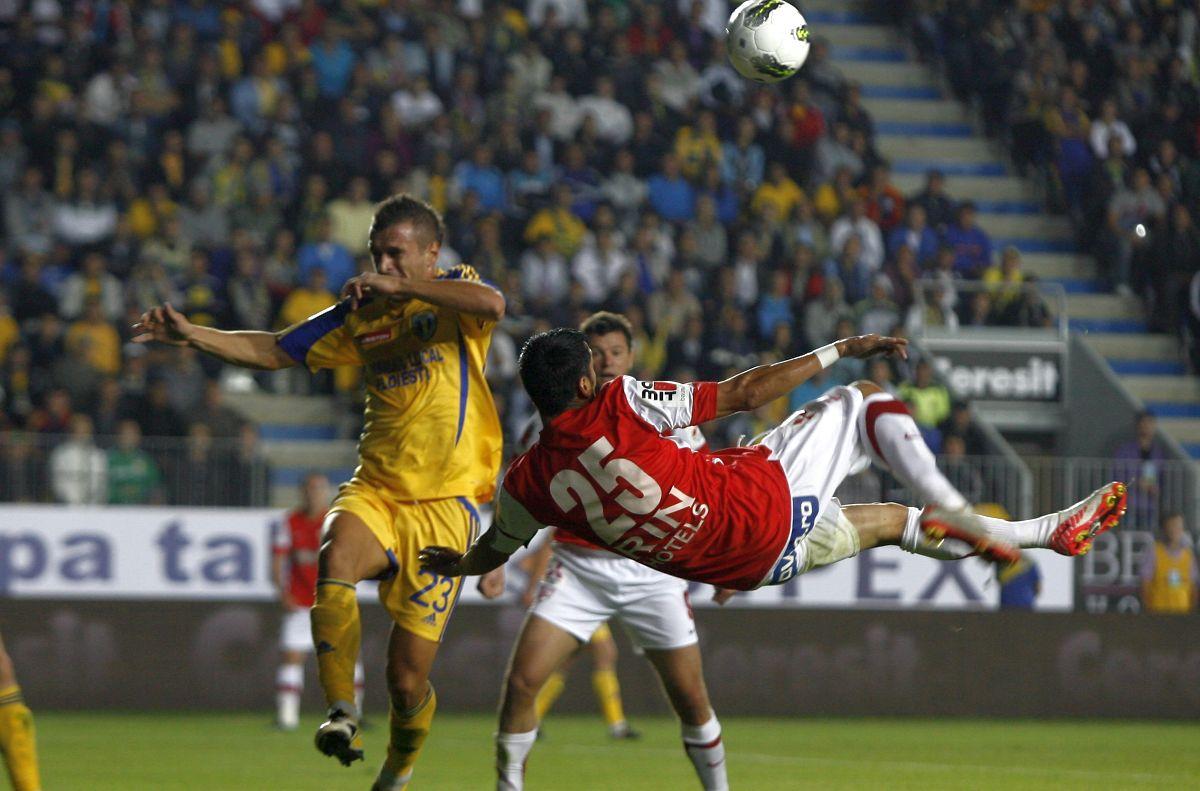 Premieră după 13 ani? Cum arăta clasamentul în Liga 1 ultima oară când Dinamo a iernat ca lider
