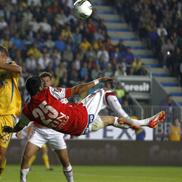 Dinamo în sezonul de toamnă-iarnă din 2011. A fost ultimul sezon în care roș-albii au încheiat anul pe primul loc în Liga 1 / FOTO: Arhivă Gazeta Sporturilor