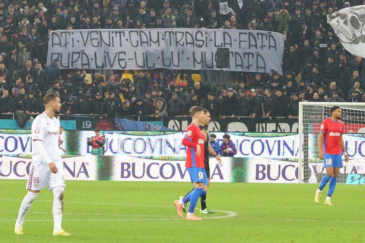 Mesajele apărute în peluze la FCSB - Rapid