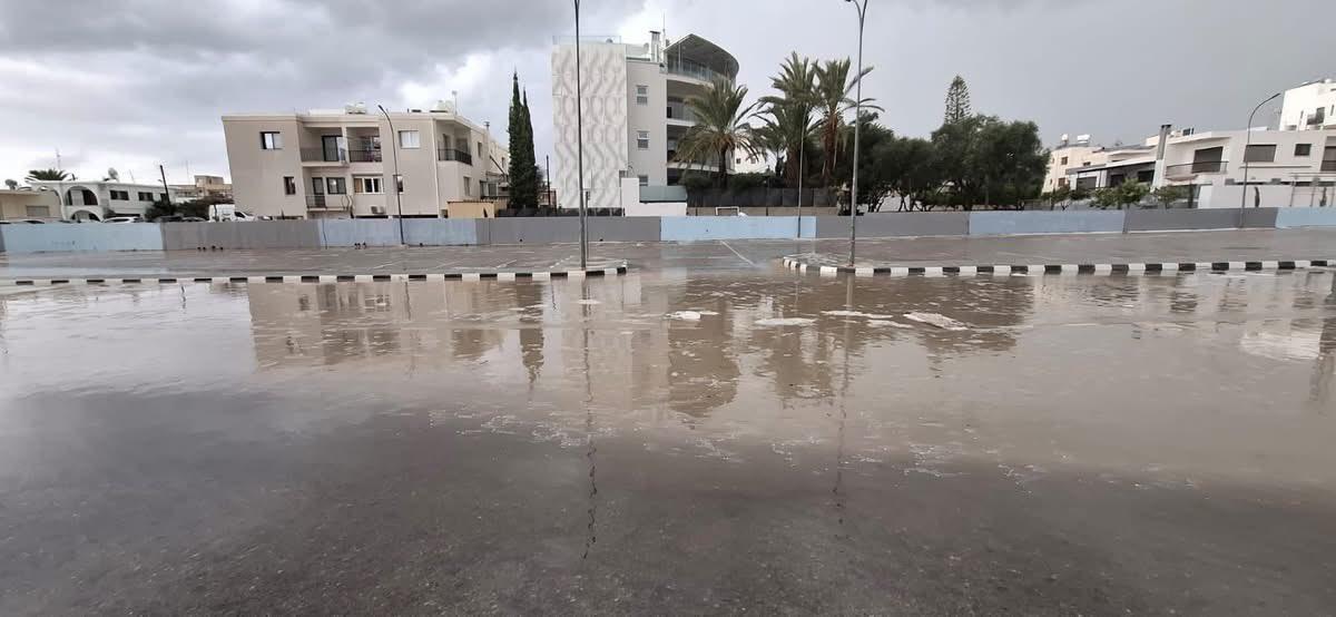 Pafos - APOEL, amânat din cauza inundațiilor