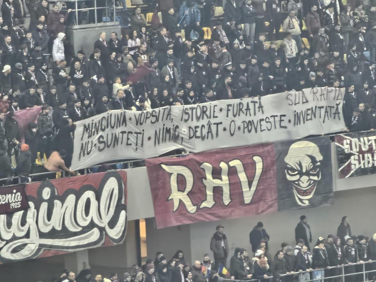Mesajele apărute în peluze la FCSB - Rapid