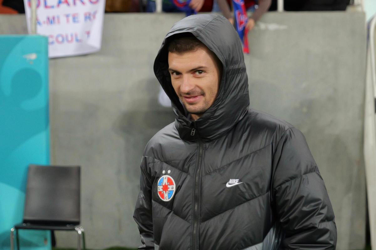 Jucătorii de la FCSB și Rapid, înainte de meciul din etapa #21 / foto: Andrei Furnigă (GSP)
