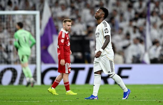 Fluierat pe „Bernabeu”, Vinicius a răspuns după meci. Ce a putut să facă și cum a reacționat Xabi Alonso