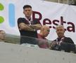Cristi Săpunaru, pe Arena Națională, cu fularul Rapidului la gât// foto: Ionuț Iordache (GSP)