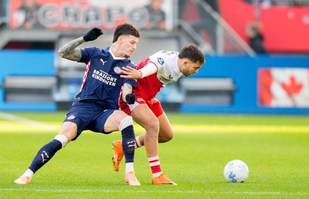 „Du-te dracu'!” » Dennis Man, înjurat și schimbat IMEDIAT în Utrecht - PSV: ce scriu olandezii