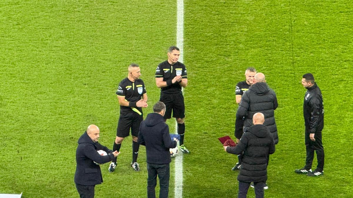 Duel incendiar al peluzelor, la start, în FCSB - Rapid » Apoi, dialogul s-a prăbușit la un nivel suburban