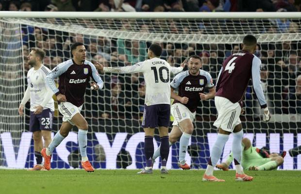 Visul frumos continuă! Aston Villa o învinge pe Manchester United și se apropie din nou de liderul Arsenal