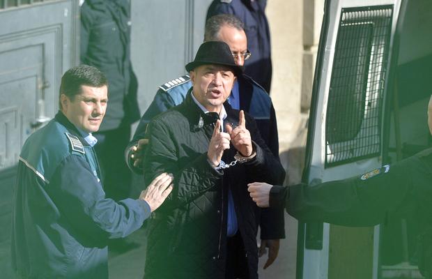 VIDEO // EXCLUSIV Rudel Obreja, moment de sinceritate: „Uită-te în ochii mei! Am eu față de prost? Păi, crezi că eu fur când se uită o țară întreagă la mine?!”
