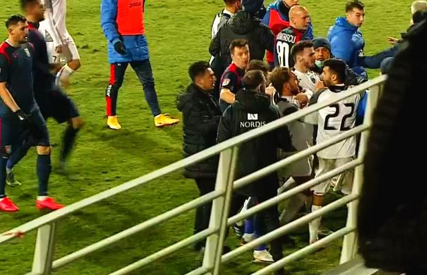 Chindia - Clinceni, meci cu de toate! Săndoi e pe 5, dar se gândește la retrogradare, iar Ilie Poenaru lansează acuzații serioase: „S-a luat și de nația lui, dar eu nu am nevoie de așa ceva”