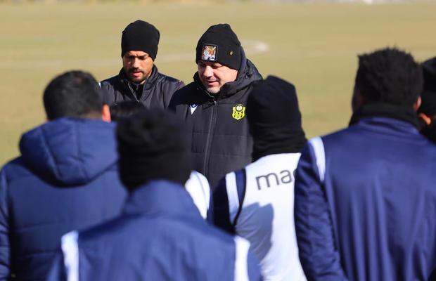 Marius Șumudică, dat de gol de un elev: „Ne-a făcut promisiunea asta”