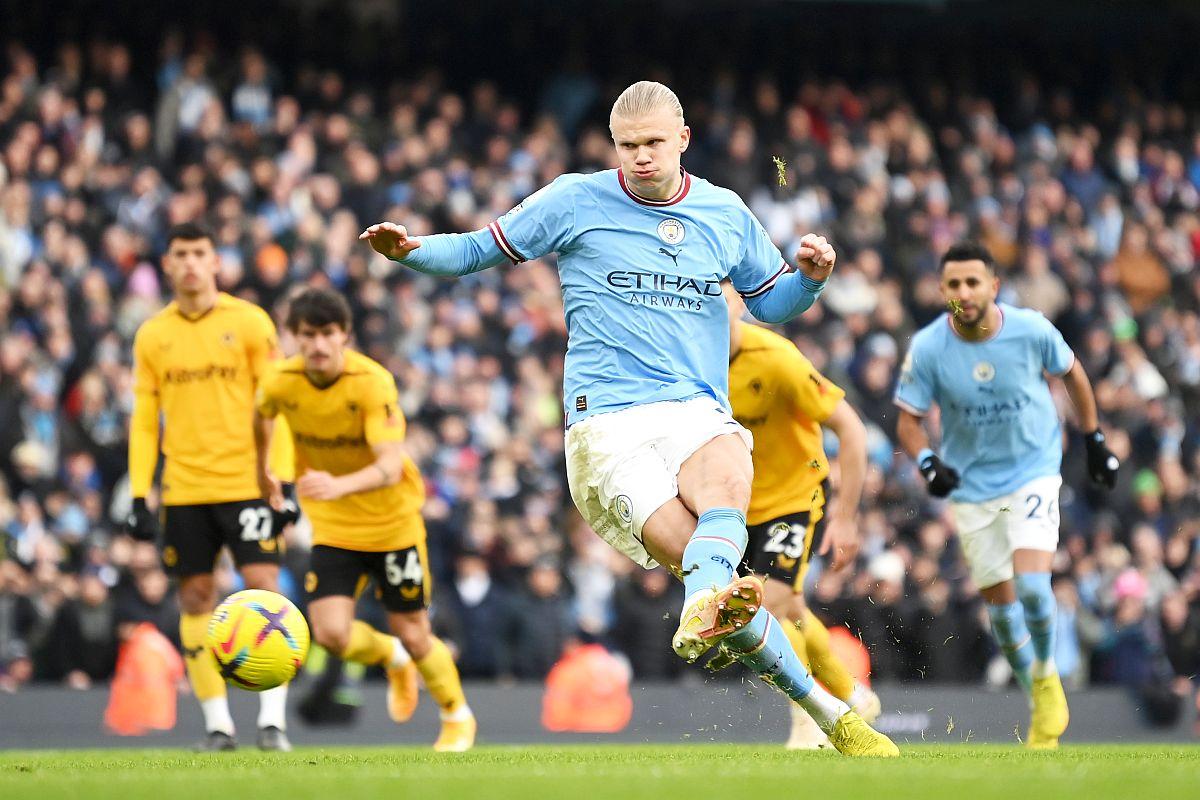 „Monstrul” Haaland i-a mâncat pe „lupi” » Incredibil câte goluri a înscris în 19 meciuri în Premier League!