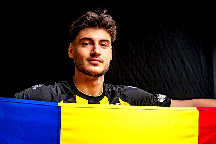 Adrian Mazilu (18 ani) a fost împrumutat de Brighton la Vitesse Arnhem, în prima ligă a Olandei.