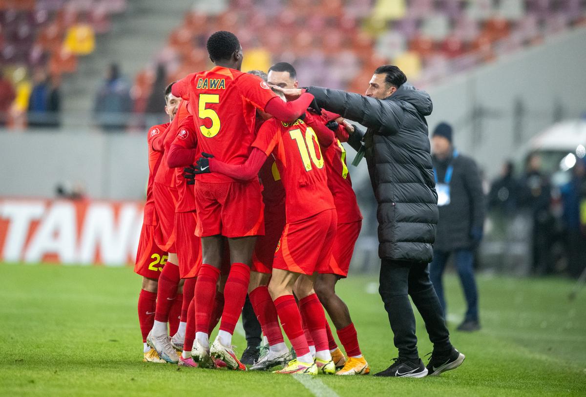 FCSB s-a răzbunat pe Rednic și „rupe” complet clasamentul! Prestație colosală a lui Darius Olaru » Clasamentul ACUM