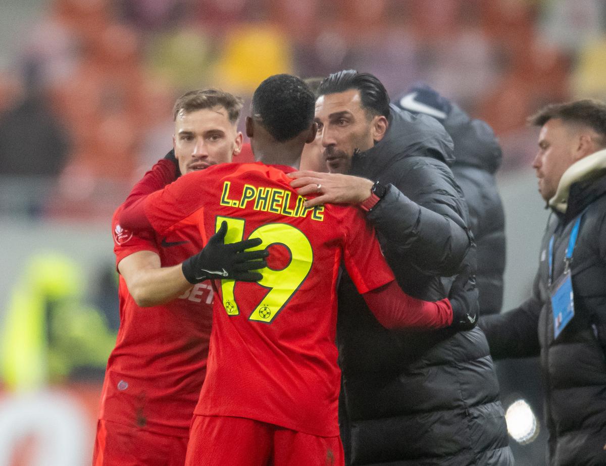 FCSB s-a răzbunat pe Rednic și „rupe” complet clasamentul! Prestație colosală a lui Darius Olaru » Clasamentul ACUM