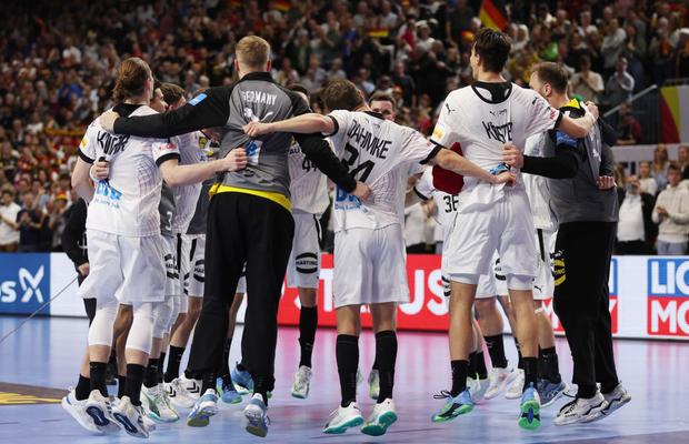O singură necunoscută rămasă la CE de handbal masculin » Germania și Ungaria luptă de la distanță pentru semifinale