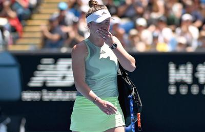 Elina Svitolina a ieșit în lacrimi de pe teren! S-a retras după doar trei game-uri în optimile Australian Open