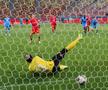 Mircea Rednic l-a dat afară după doar 27 de minute în Superligă! A avut probleme la inimă?