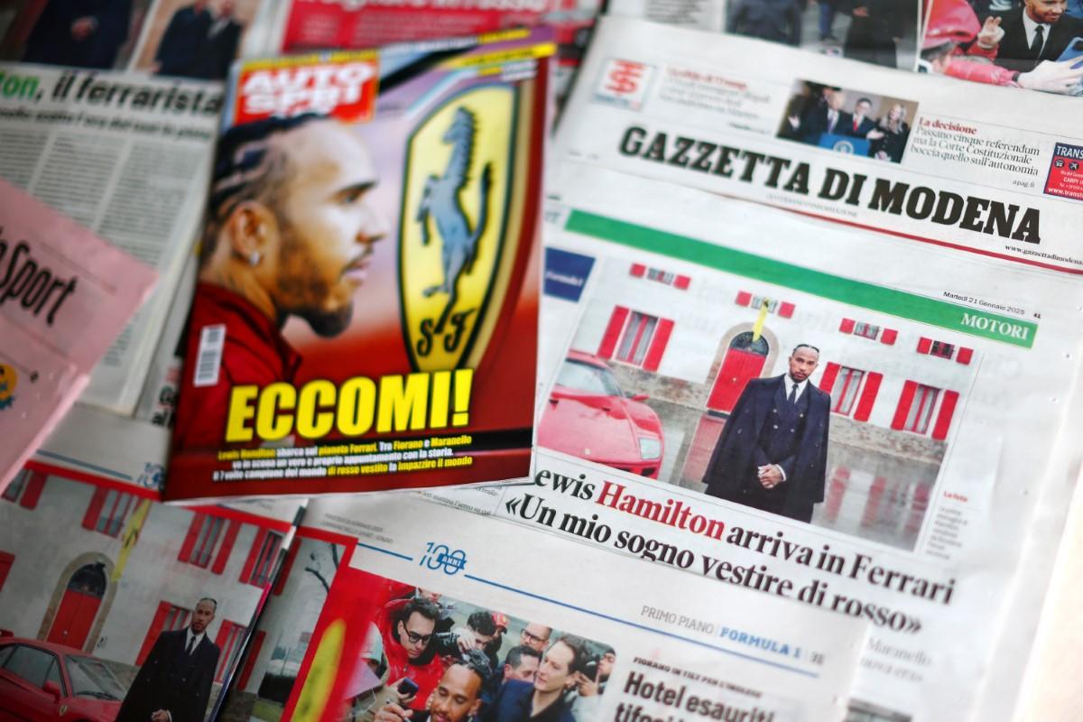 Lewis Hamilton, pentru prima dată la volanul unui monopost Ferrari!