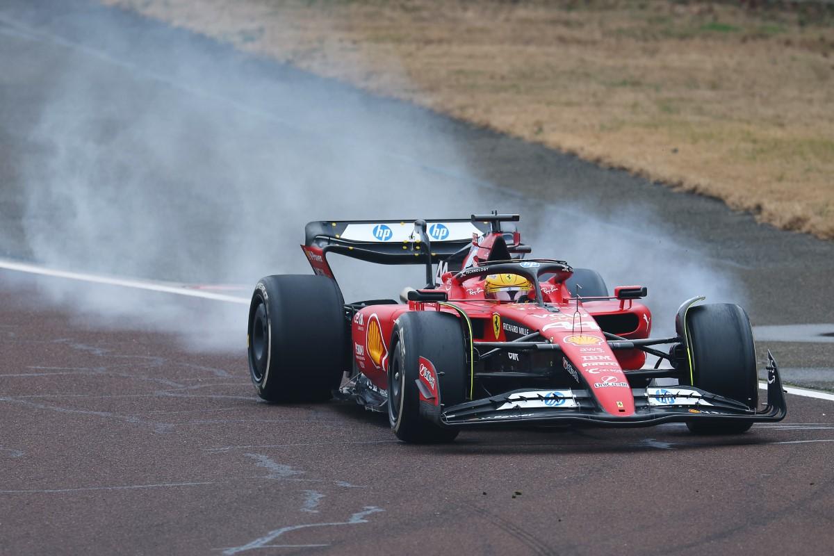 „Toți avem un termen de valabilitate” » Lewis Hamilton, replică-manifest pentru directorul Mercedes: „Să nu mă comparați niciodată! Nu am nevastă, nu am copii”
