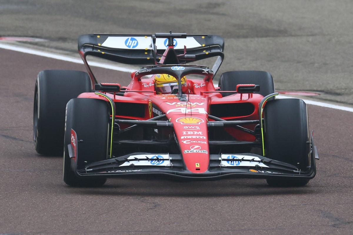 Lewis Hamilton, pentru prima dată la volanul unui monopost Ferrari!