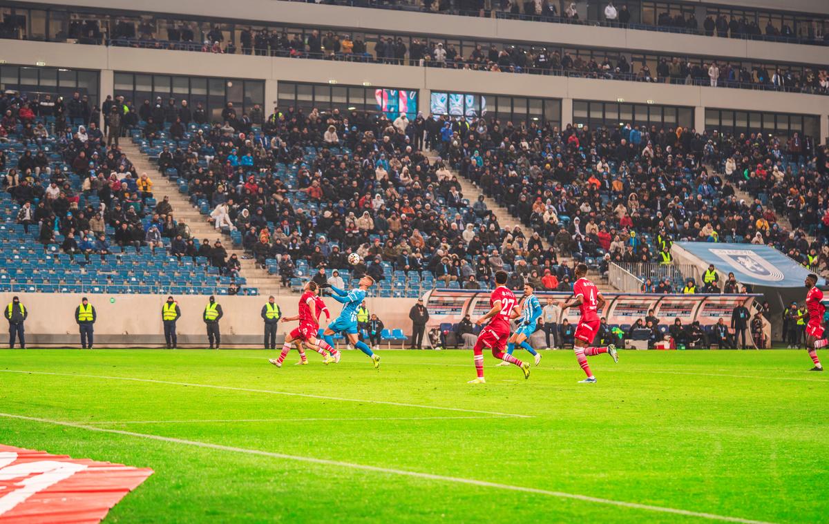 Matei Preda, puștiul din Pitești care a fotografiat la meciul Craiova - Dinamo