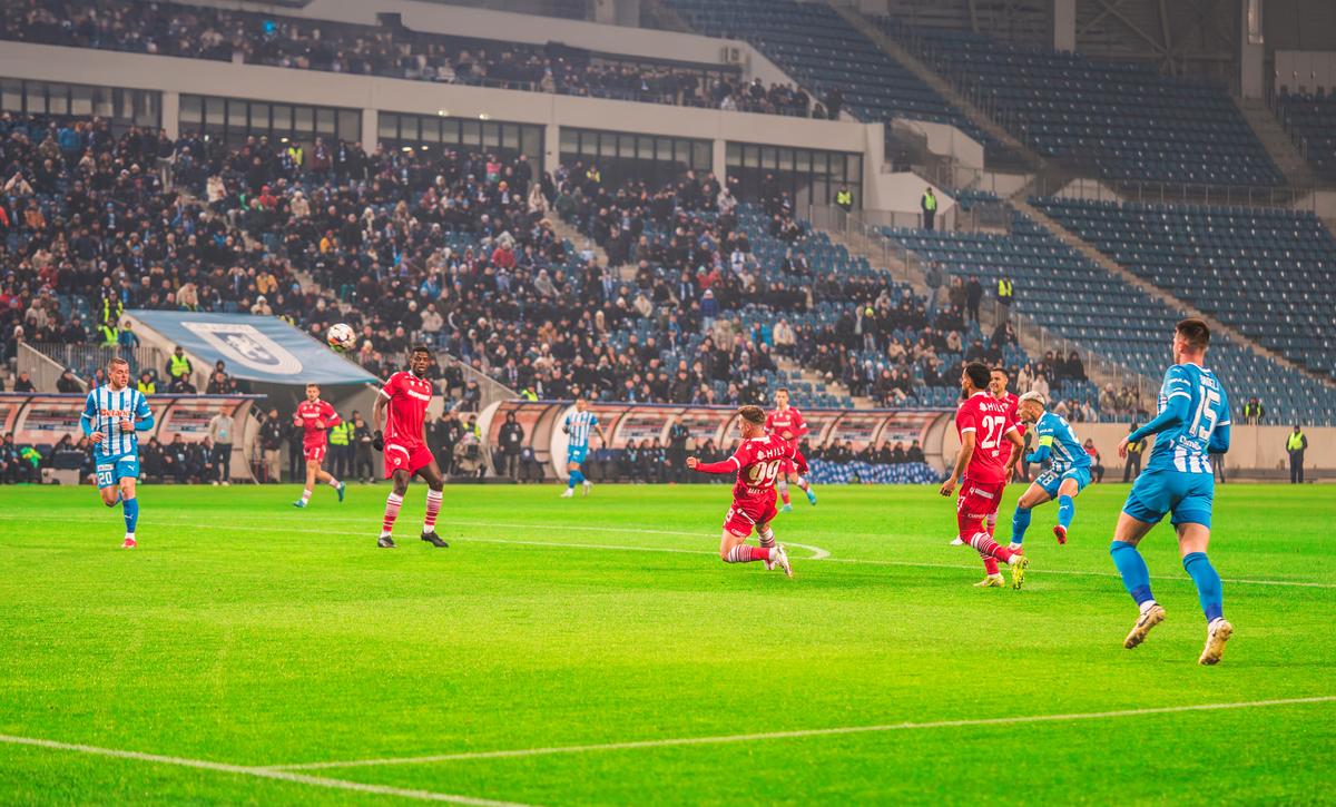 Matei Preda, puștiul din Pitești care a fotografiat la meciul Craiova - Dinamo