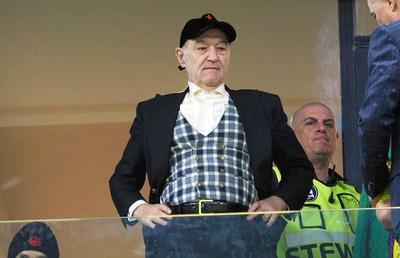 Patronul FCSB a dezvăluit primul „11” și râde de Petrolul: „Pui Mercedesul cu Dacia?” + Are un favorit „mai bun decât Drăgușin, îl ia Lucescu 500% la naționala României”