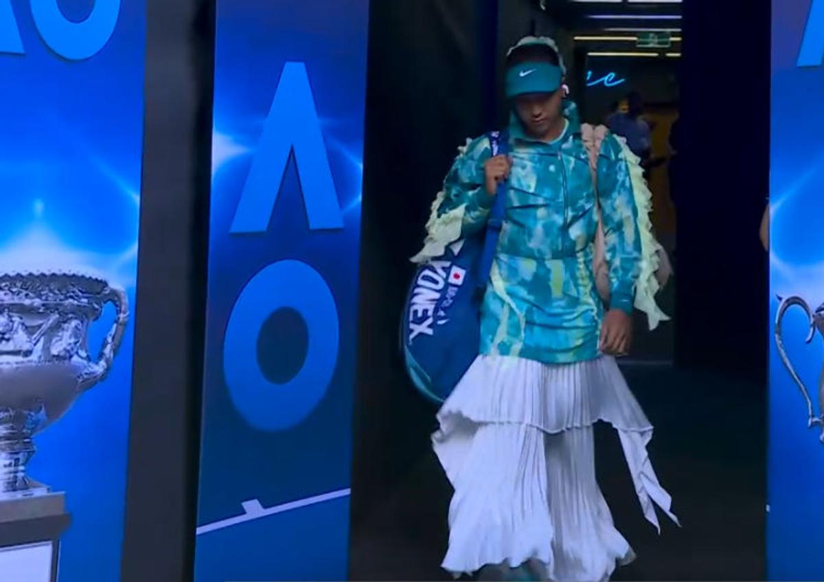 Cum a venit Naomi Osaka îmbrăcată la meciul cu Sorana Cîrstea