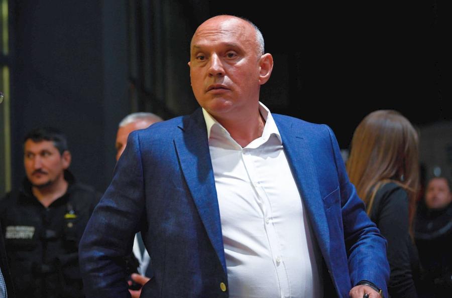 Florin Prunea/ foto: Imago Images Florin Prunea a dezvăluit un episod genial: „Era cu paharul de whisky în față. Mi-a dat 30.000 de dolari la pungă și m-a dat afară!”