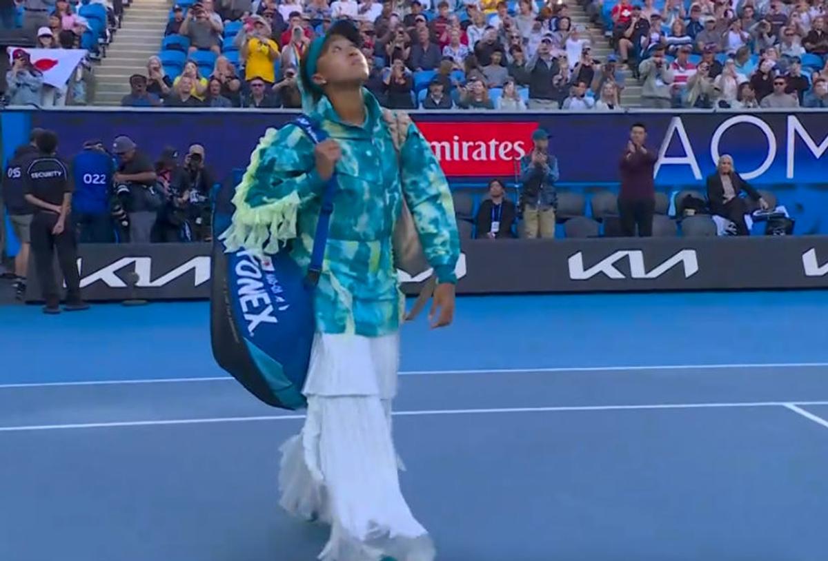 Cum a venit Naomi Osaka îmbrăcată la meciul cu Sorana Cîrstea