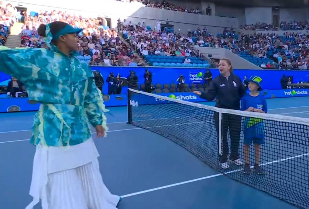 Cum a venit Naomi Osaka îmbrăcată la meciul cu Sorana Cîrstea