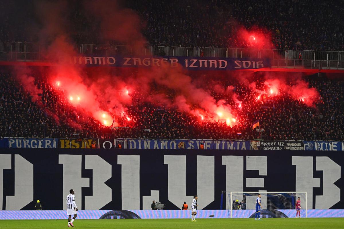 „Bad Blue Boys”, banner imens în peluza lui Dinamo Zagreb