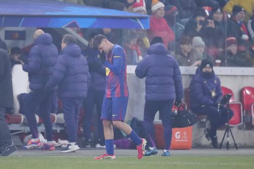 Pedri va părăsi terenul, accidentat / Foto: Imago