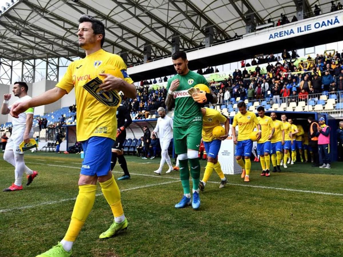 Liga 2, etapa #22 // Pas greșit pentru Rapid în lupta pentru promovare: giuleștenii au remizat cu Turris într-un meci tensionat » Clasamentul actualizat și rezultatele