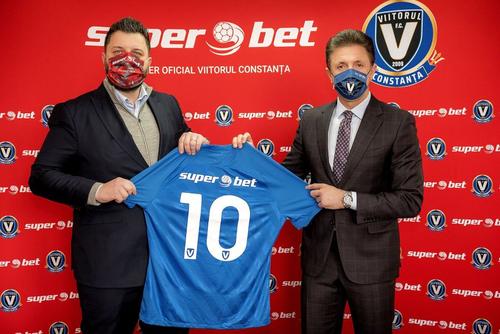 Vlastimir Vukadinovic și Gică Popescu au semnat parteneriatul Superbet - Viitorul // foto: superbet.ro