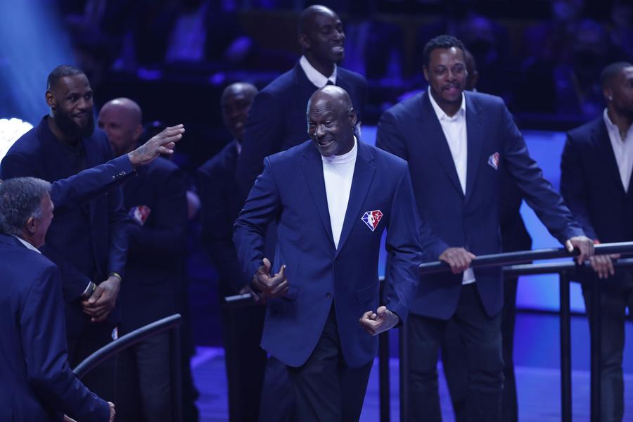 Diamante din altă lume » Spectacol total în NBA All-Star Game! Lebron James și Steph Curry, printre vedetele care au participat