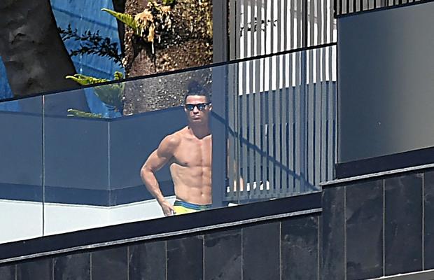 Cum arată vila din Madeira a lui Cristiano Ronaldo » Starul de la Manchester United a cheltuit o sumă impresionată pentru casa visurilor