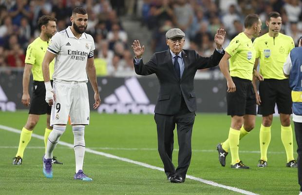 S-a stins „El Brujo”, legendarul fotbalist al lui Real Madrid » A cucerit 9 titluri și o Cupă a Campionilor